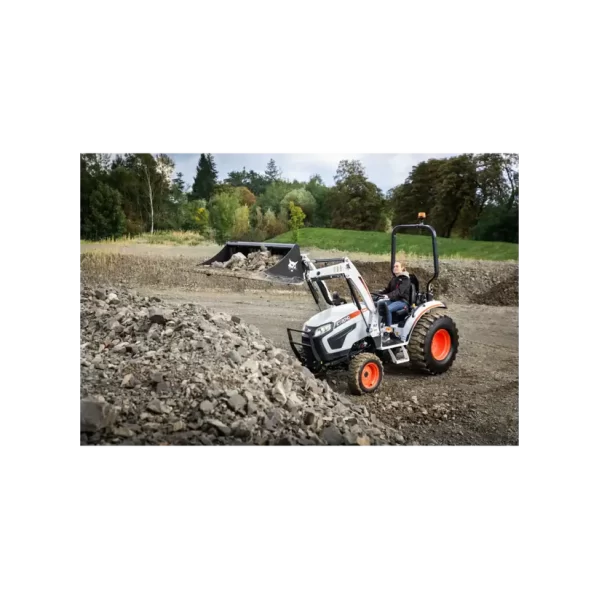 BOBCAT CT2040 HST COMPACT TRACTOR With Pallet Forks & Bucket Package - Image 7