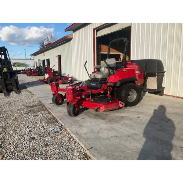 Used 2018 Toro 7500d 72" Model: 74072 with Powered Bagger System - Image 2