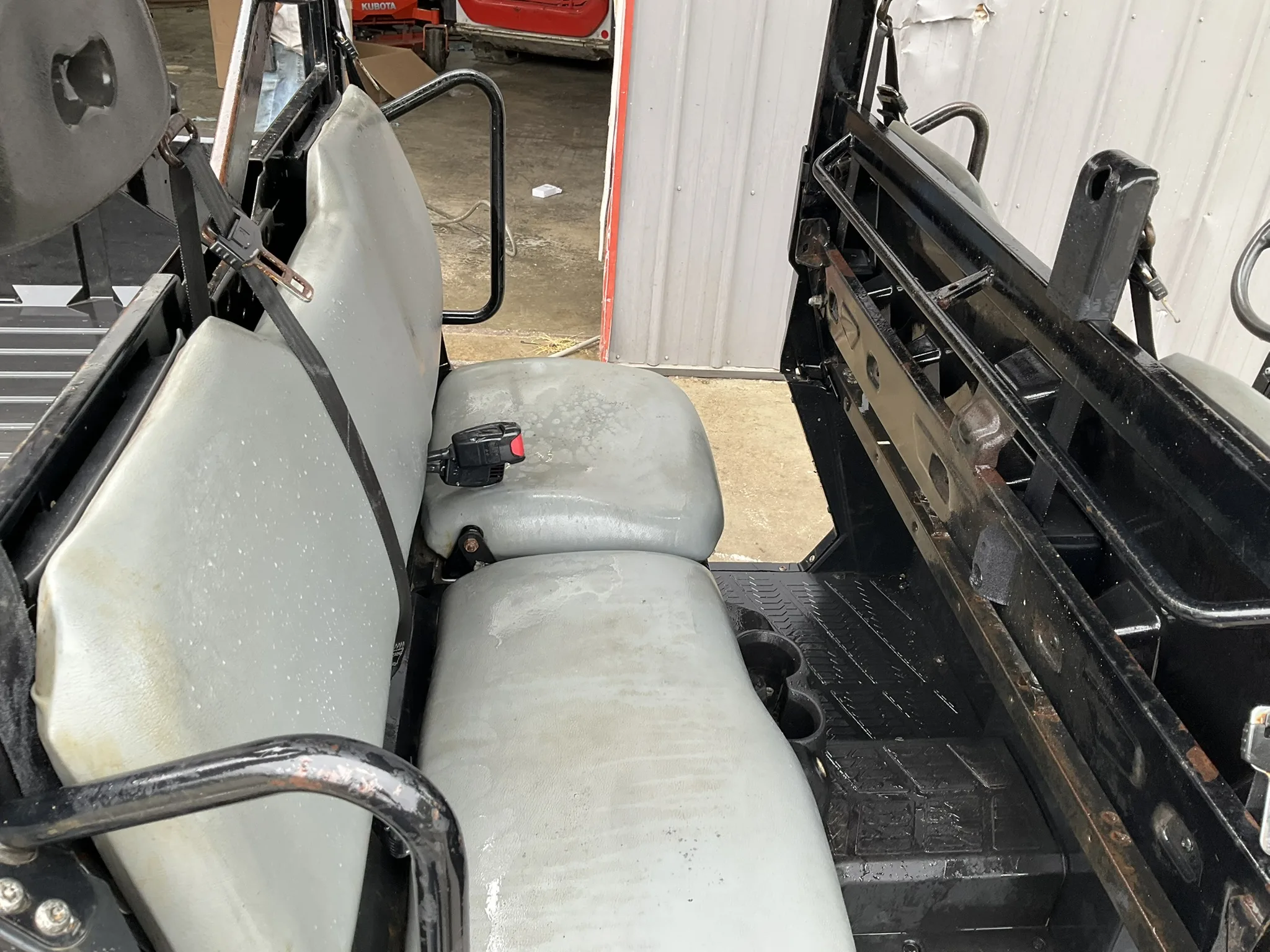 2022 Bobcat UV34XL w/ 376hrs Gas UTV Seats 6 - Image 6