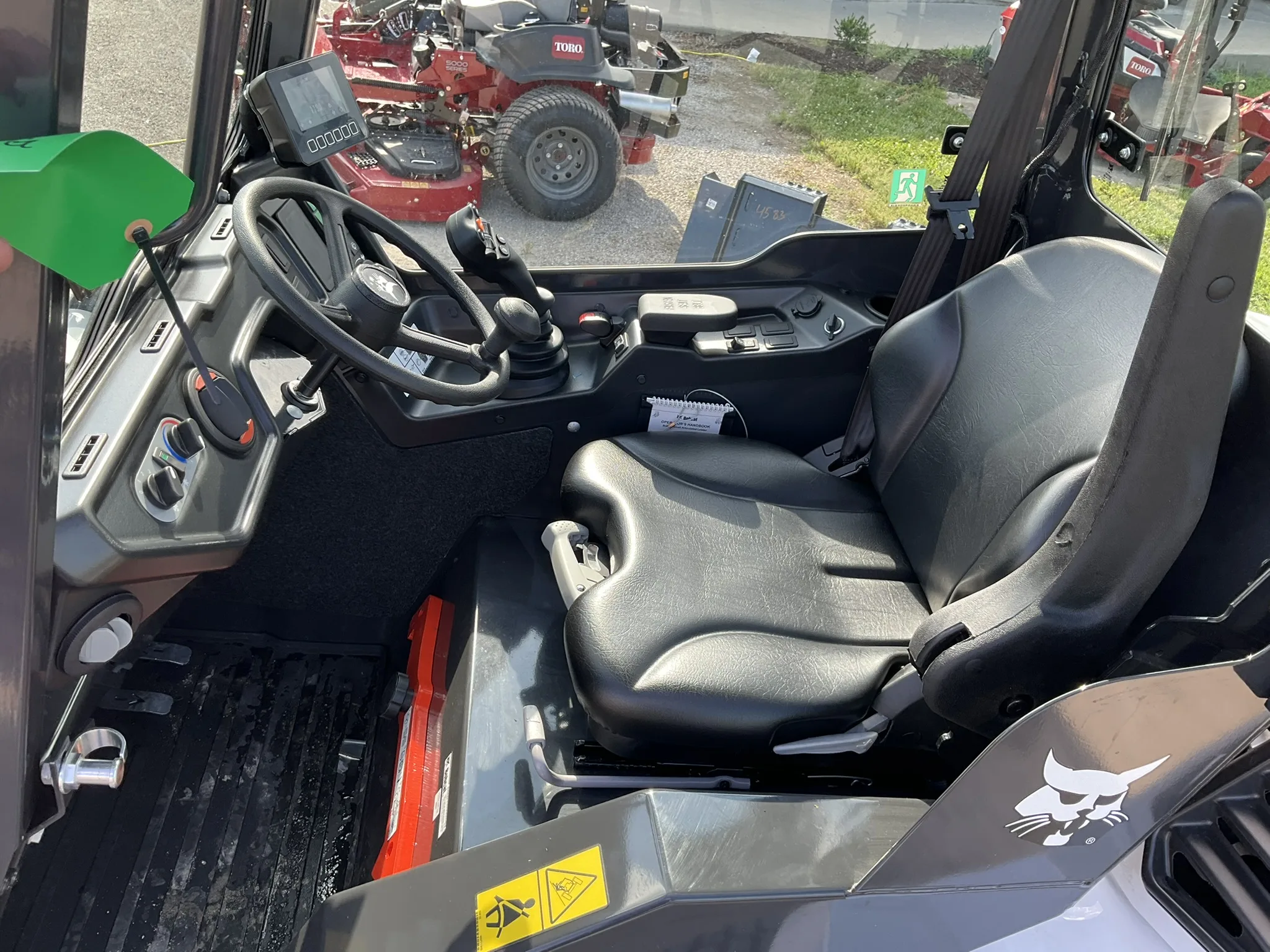 2026 Bobcat L35 All Wheel Steer Loader- Landscaper Package - Image 21