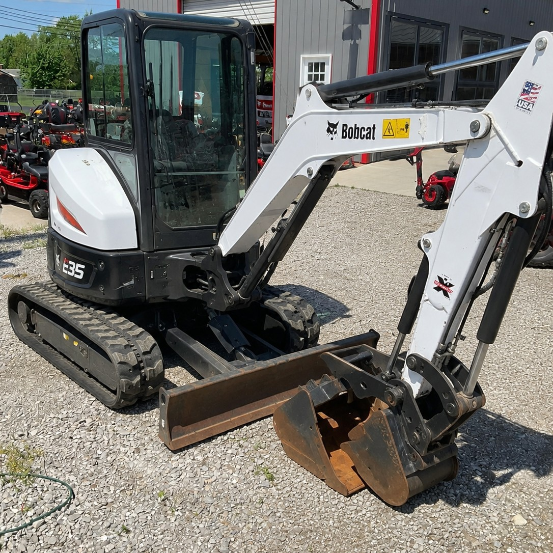 Bobcat E35 Mini Excavator 8K lb Unit